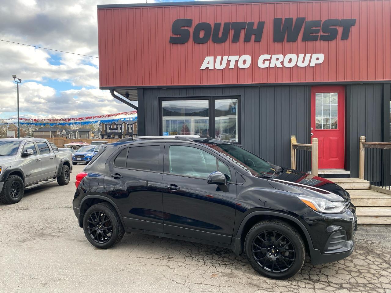 2021 Chevrolet Trax LT - Photo #2