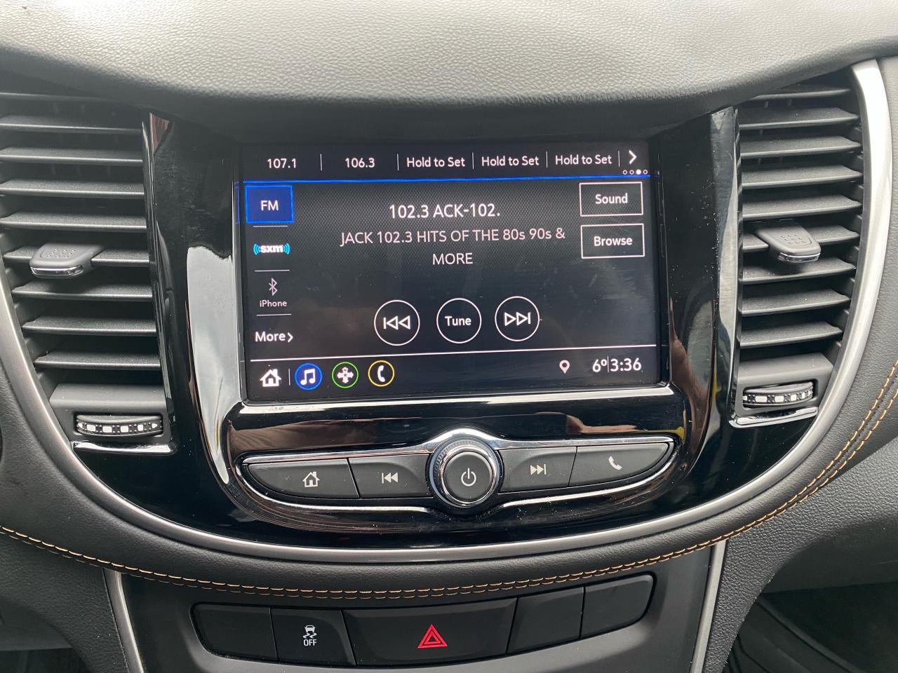 2021 Chevrolet Trax LT - Photo #11