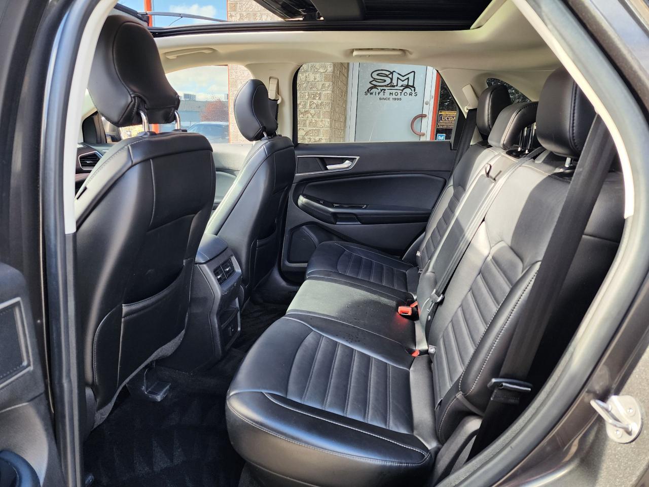 2015 Ford Edge SEL AWD - Photo #5