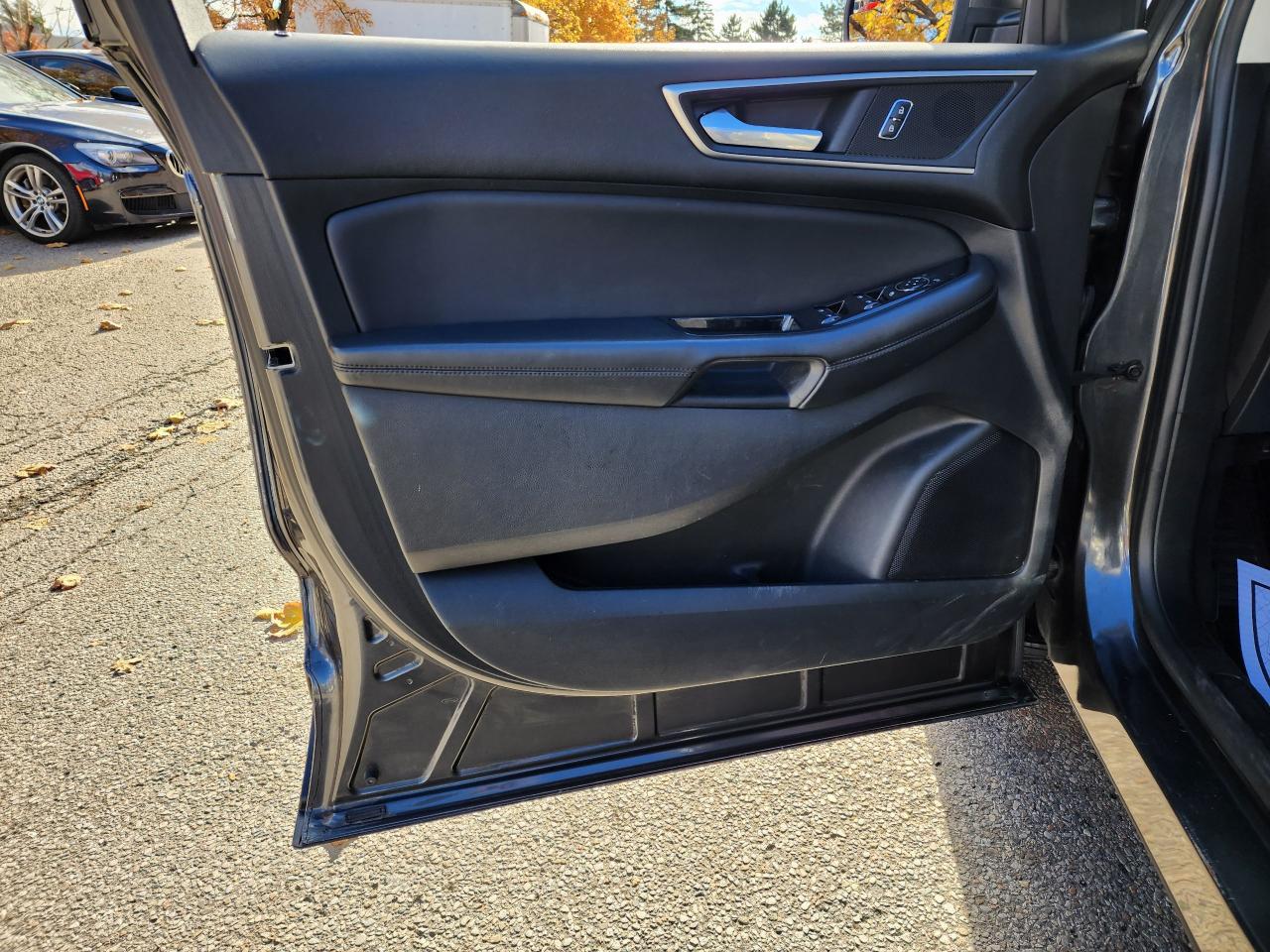 2015 Ford Edge SEL AWD - Photo #9