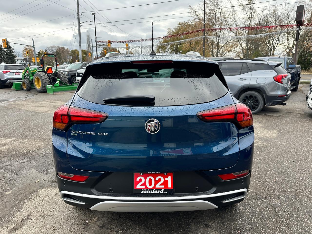 2021 Buick Encore GX SelectAWD HTD-Cloth XM CarPlay Alloys BackupCam AC Photo3