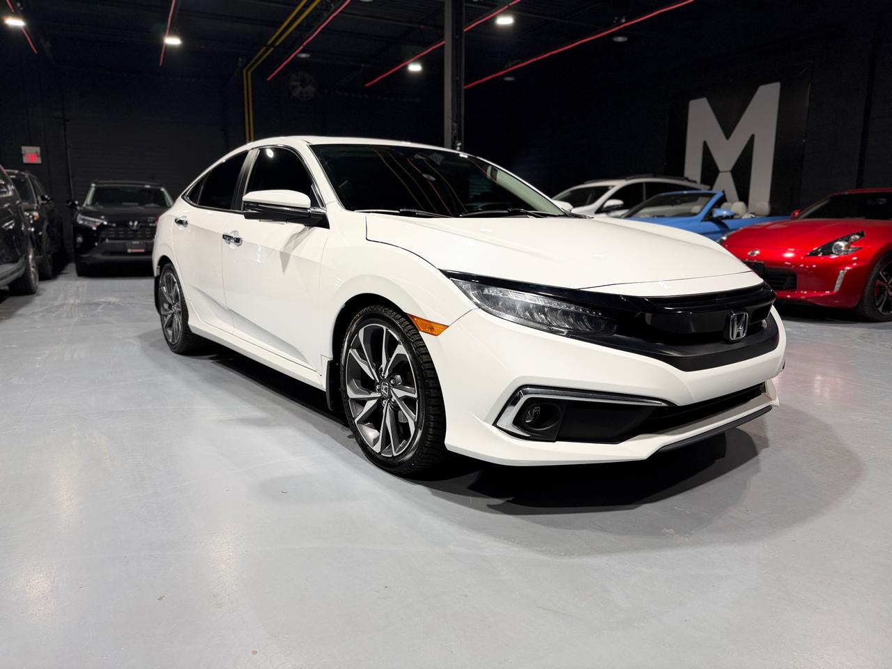 2020 Honda Civic Touring CVT Photo2