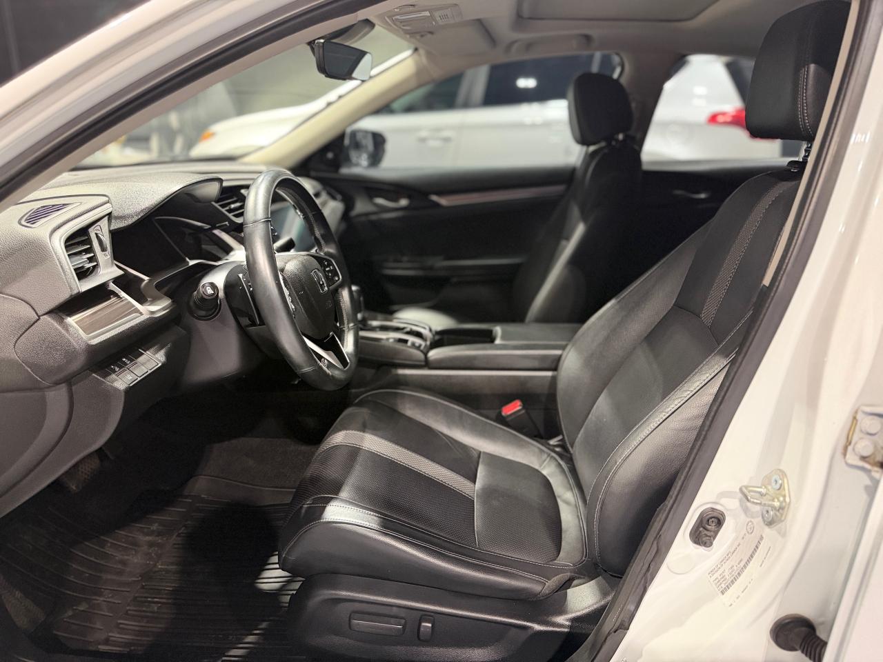 2020 Honda Civic Touring CVT - Photo #12