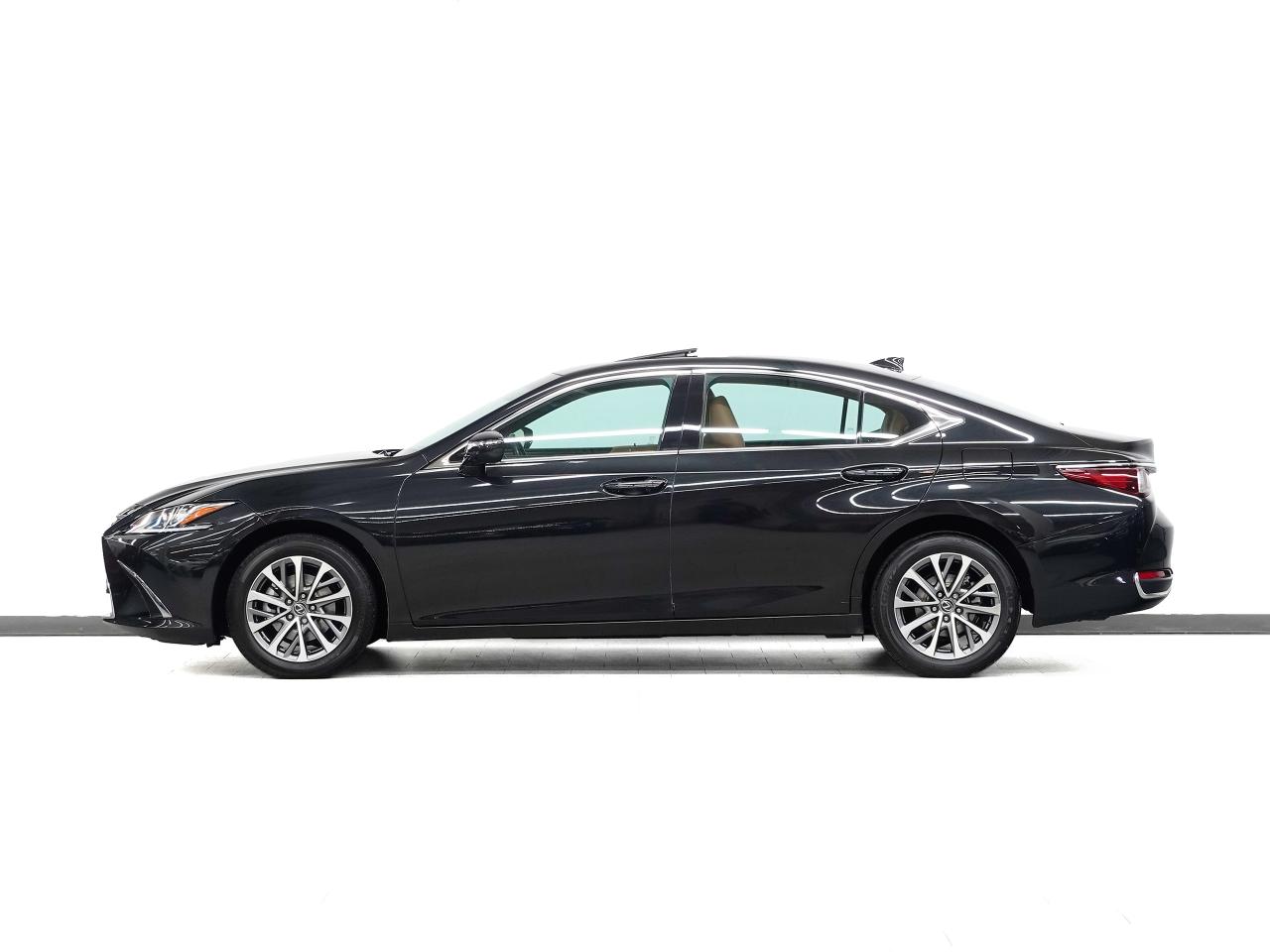 2023 Lexus ES 250 AWD | Nav | Leather | Sunroof | BSM | CarPlay