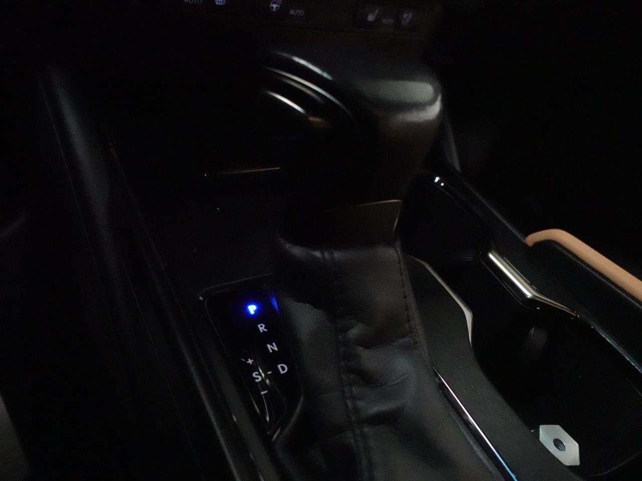 2023 Lexus ES 250 AWD | Nav | Leather | Sunroof | BSM | CarPlay