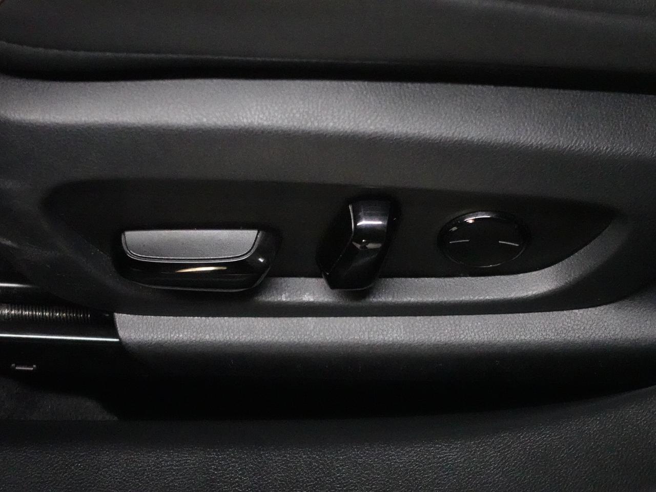 2023 Lexus ES 250 AWD | Nav | Leather | Sunroof | BSM | CarPlay Photo