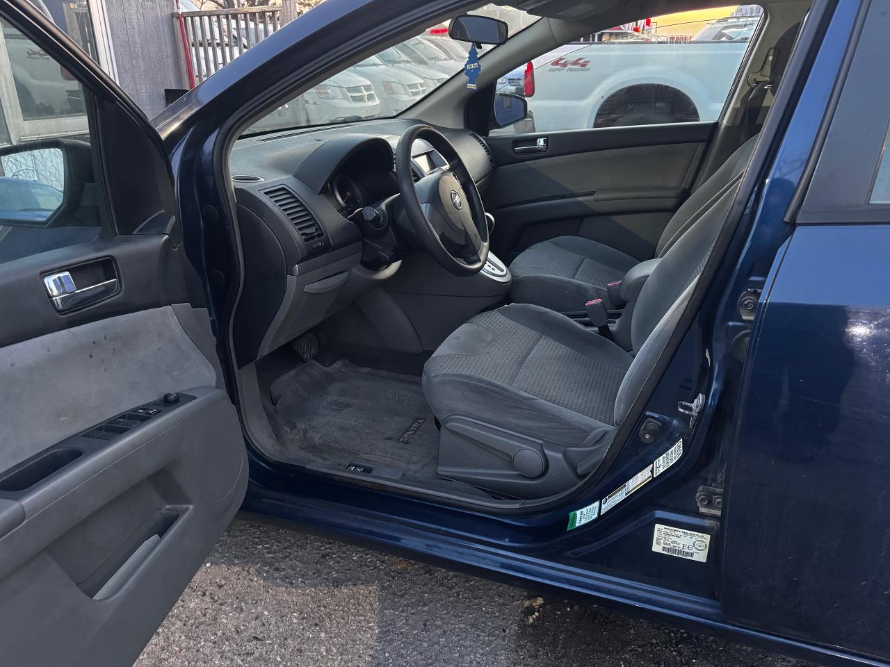 2008 Nissan Sentra 2.0 S - Photo #11