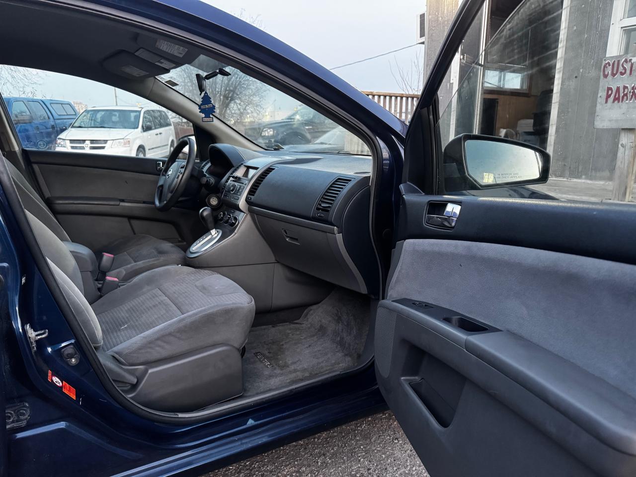 2008 Nissan Sentra 2.0 S - Photo #16