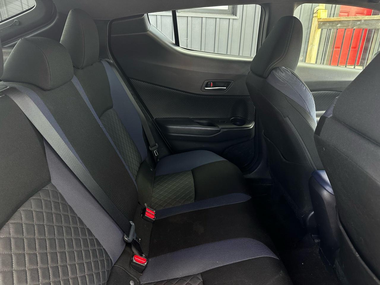 2021 Toyota C-HR XLE Premium - Photo #10