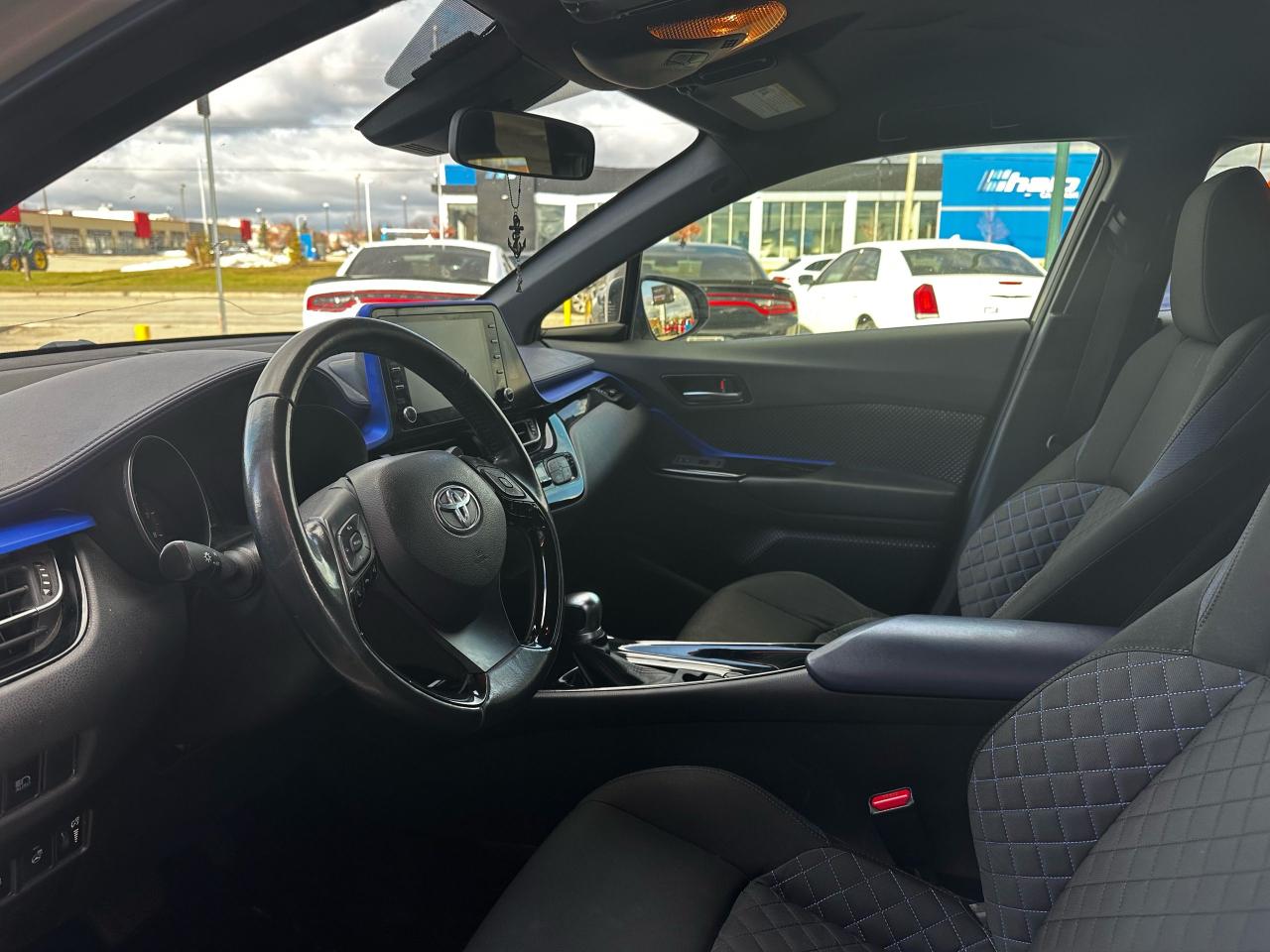 2021 Toyota C-HR XLE Premium - Photo #7