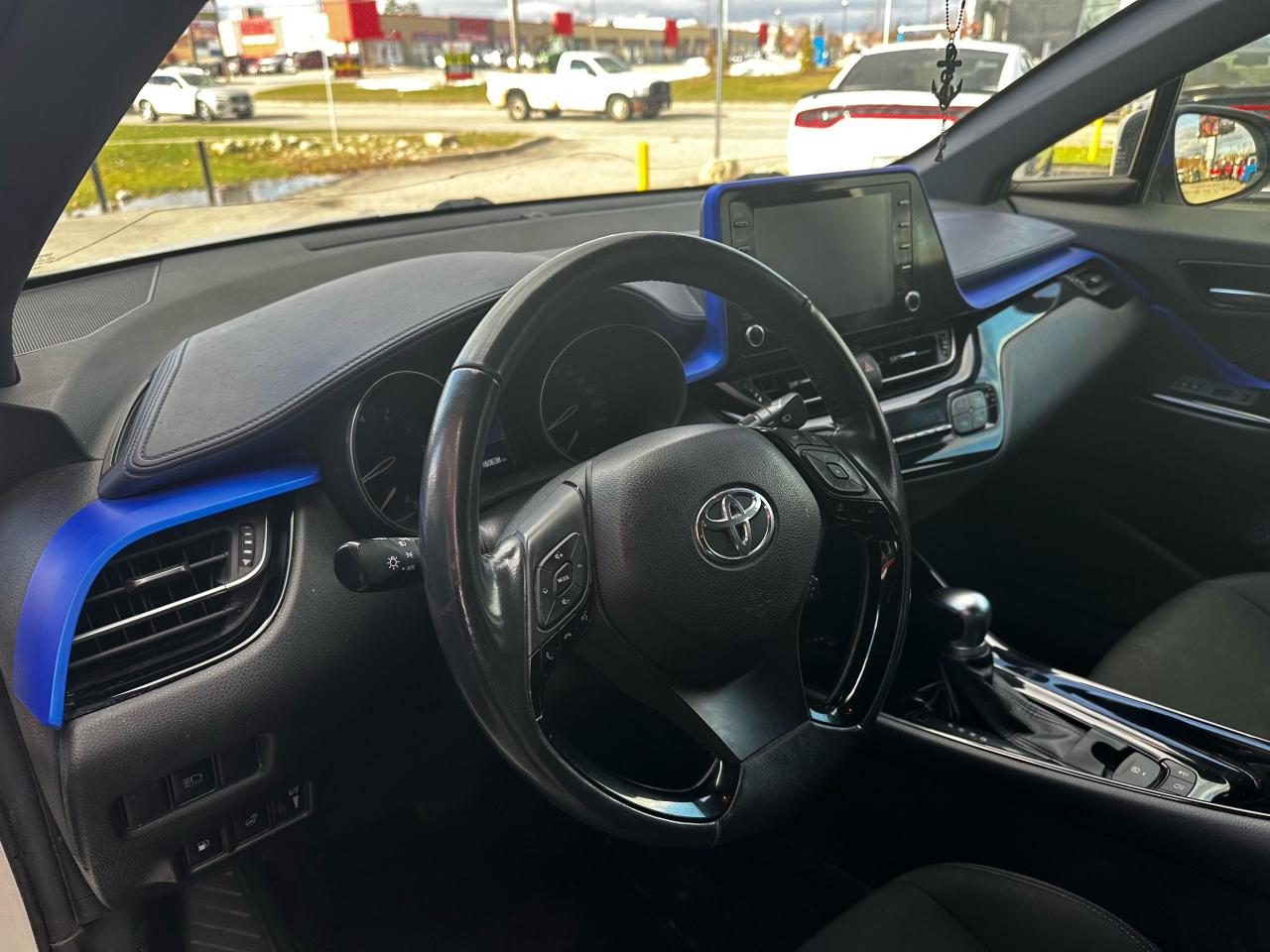 2021 Toyota C-HR XLE Premium - Photo #17