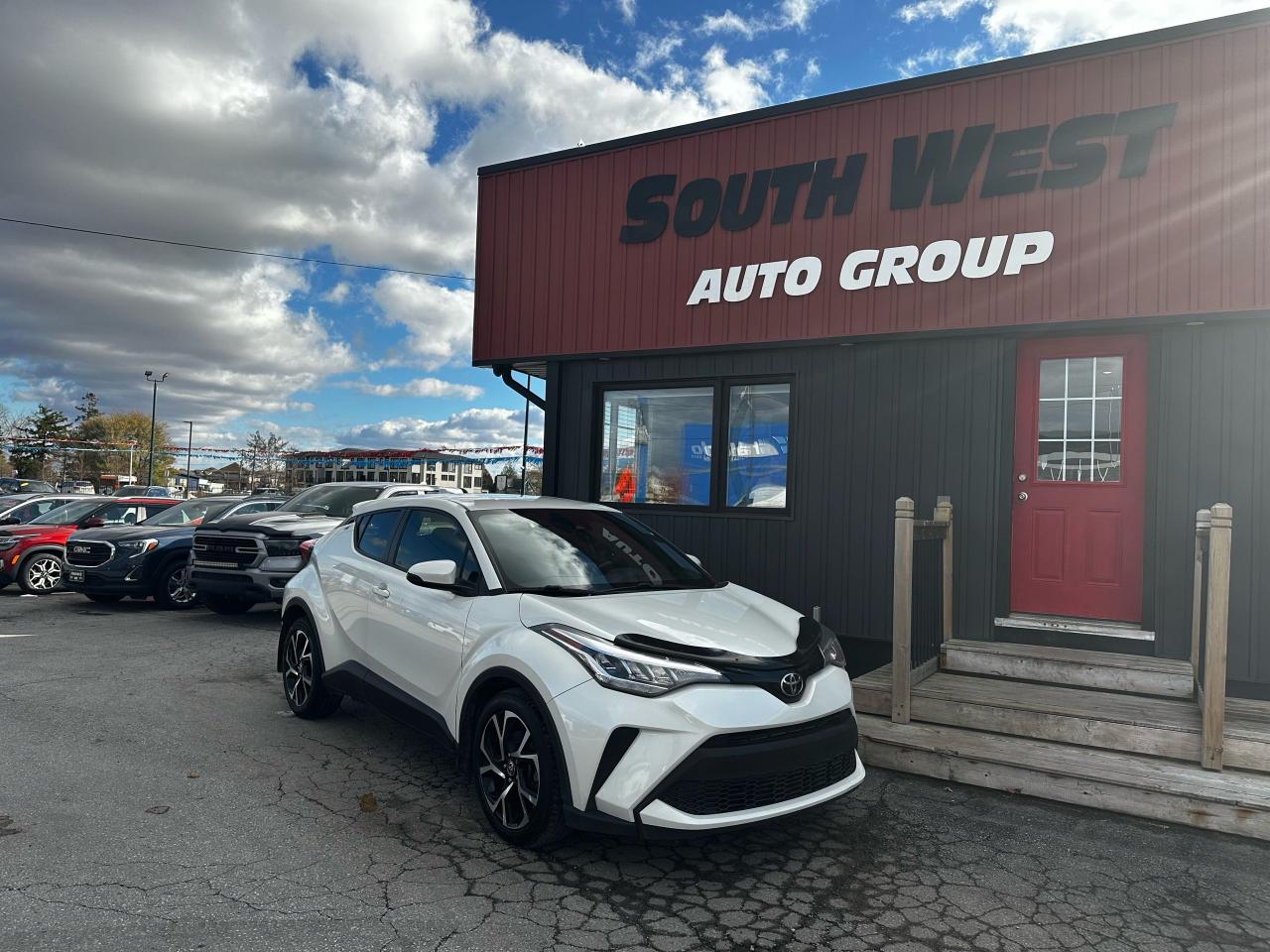 Used 2021 Toyota C-HR XLE Premium for sale in London, ON