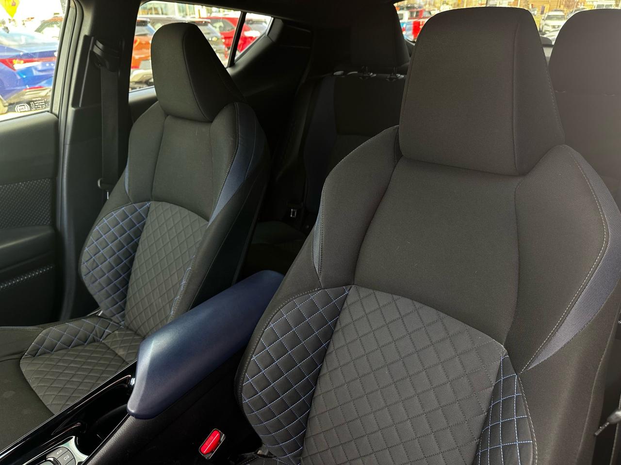 2021 Toyota C-HR XLE Premium - Photo #12