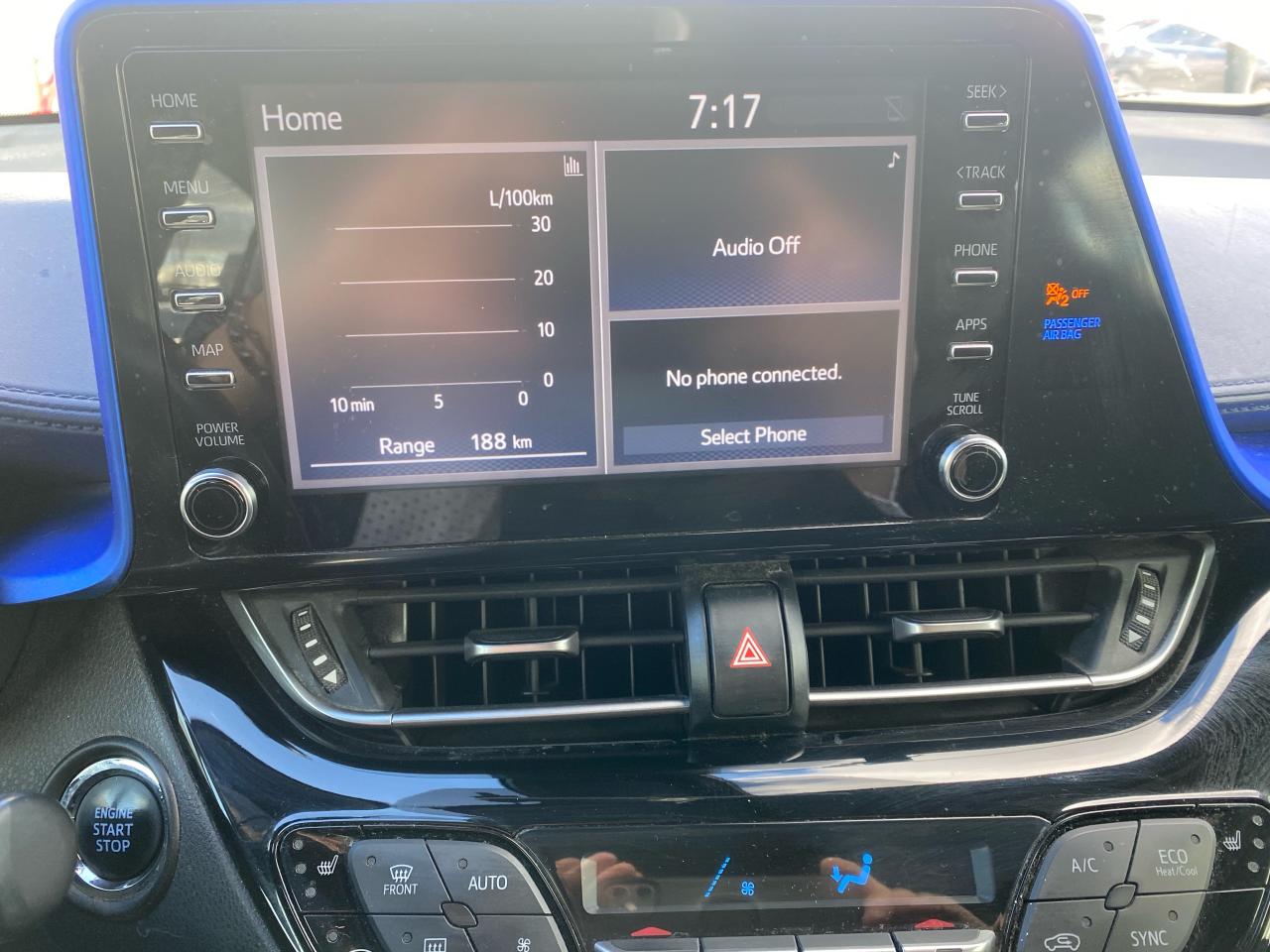 2021 Toyota C-HR XLE Premium - Photo #15