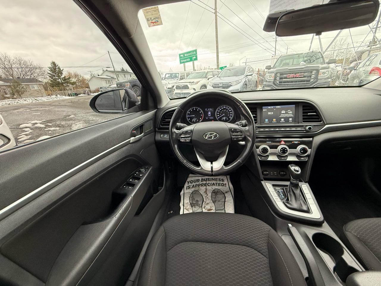 2020 Hyundai Elantra Preferred w/Sun & Safety Package - Photo #15