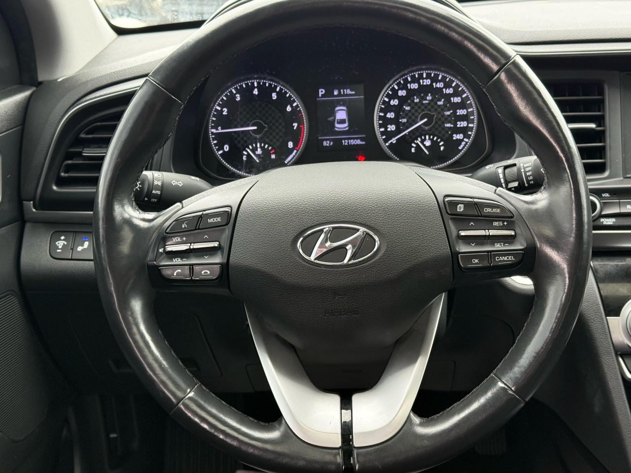 2020 Hyundai Elantra Preferred w/Sun & Safety Package - Photo #17