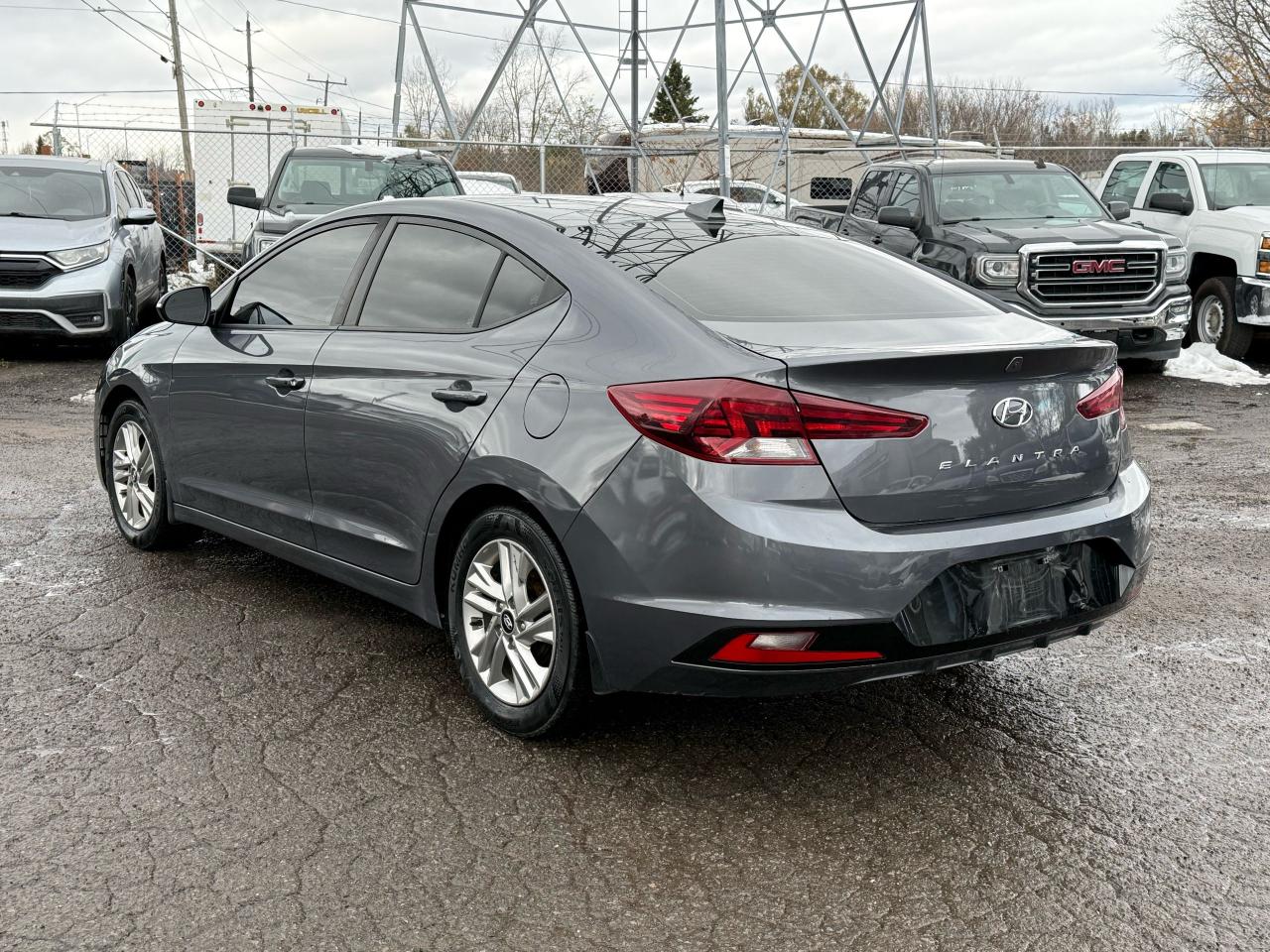 2020 Hyundai Elantra Preferred w/Sun & Safety Package - Photo #3