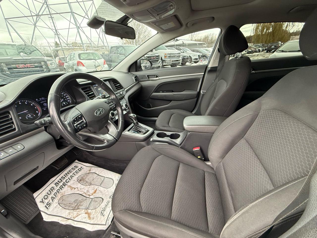 2020 Hyundai Elantra Preferred w/Sun & Safety Package - Photo #9