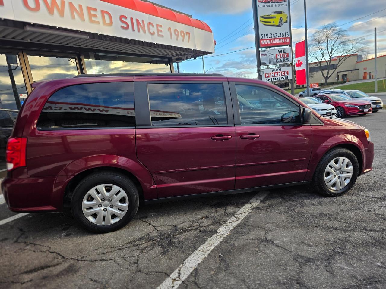 2017 Dodge Grand Caravan CVP/SXT One Owner | Full Stow N Go | Rustproofed Photo