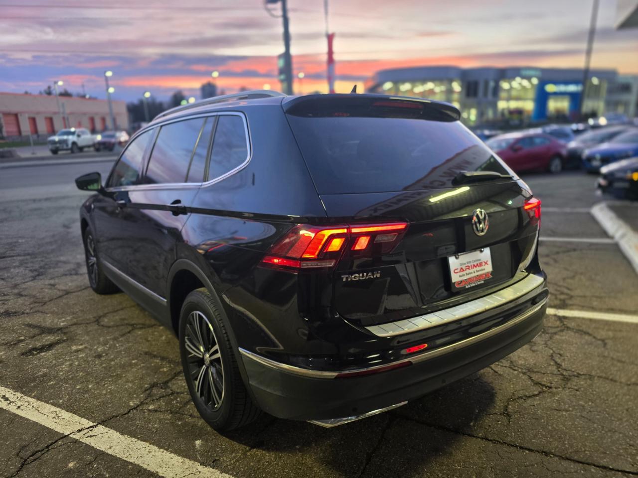 2019 Volkswagen Tiguan Highline Navi | Leather | Sunroof | Fender Sound | BSM Photo2