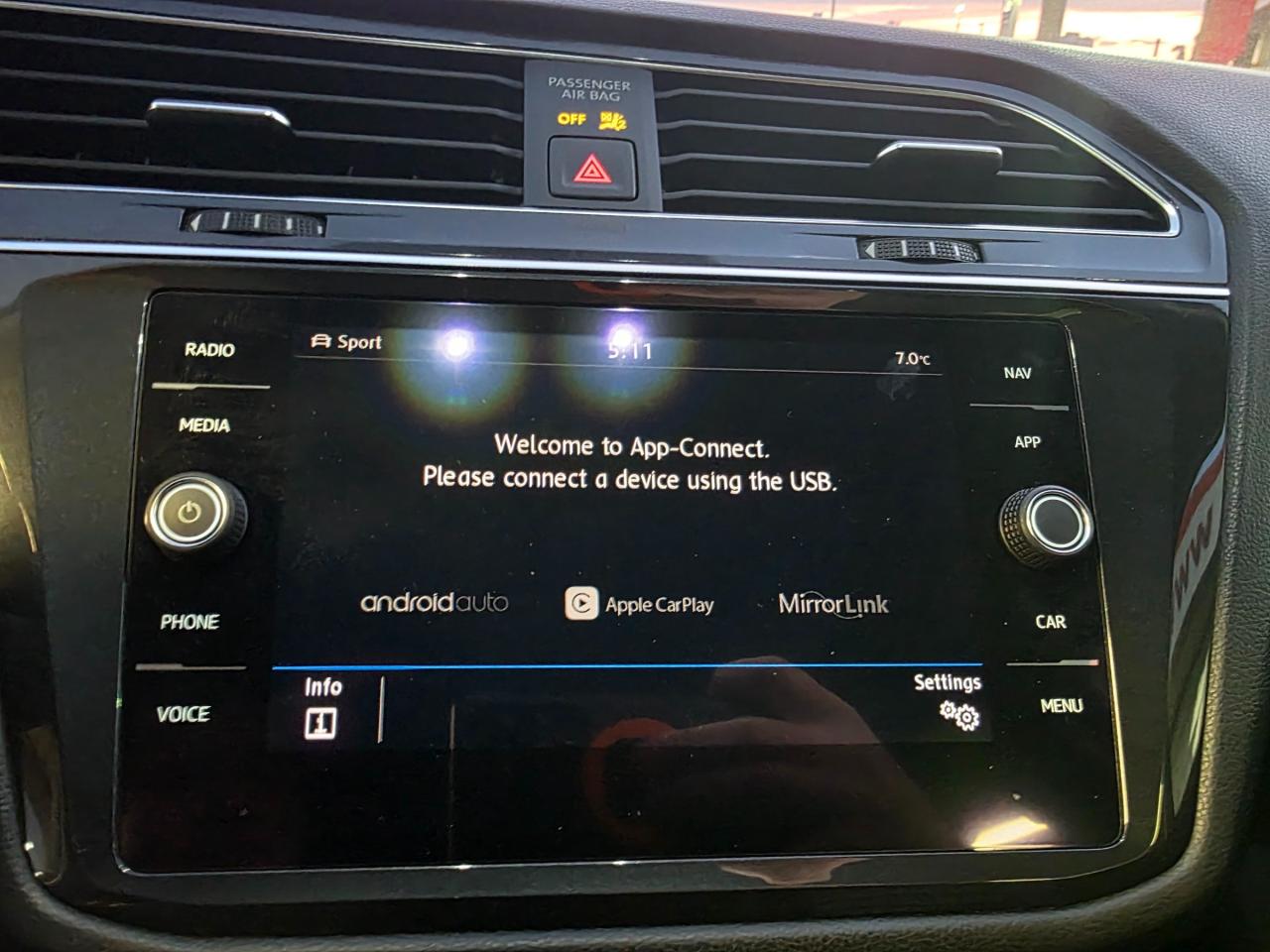 2019 Volkswagen Tiguan Highline Navi | Leather | Sunroof | Fender Sound | BSM Photo