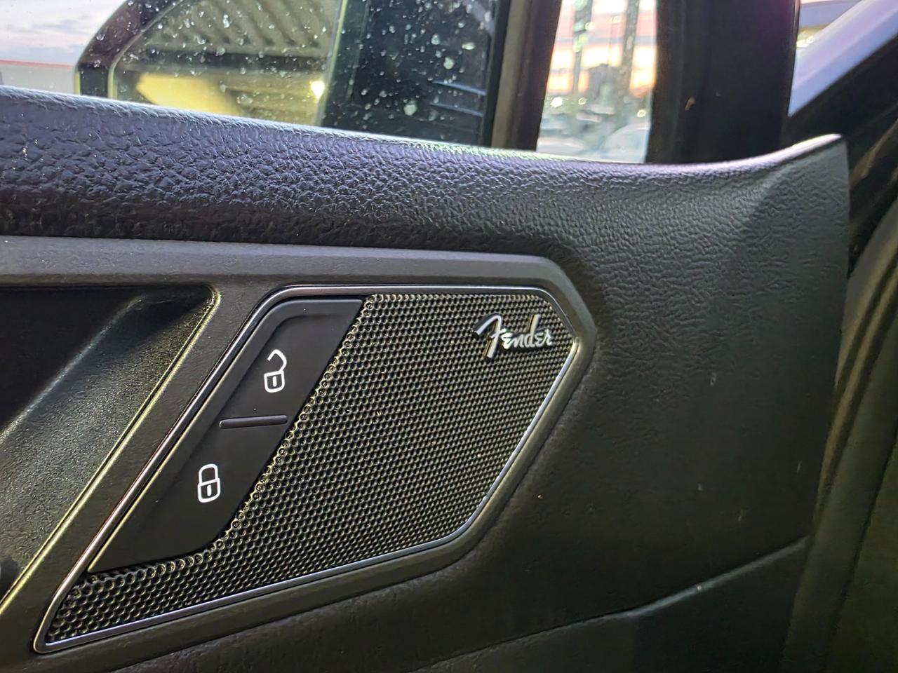 2019 Volkswagen Tiguan Highline NAVI | Leather | Sunroof | Backup Camera | Heated Seats Photo