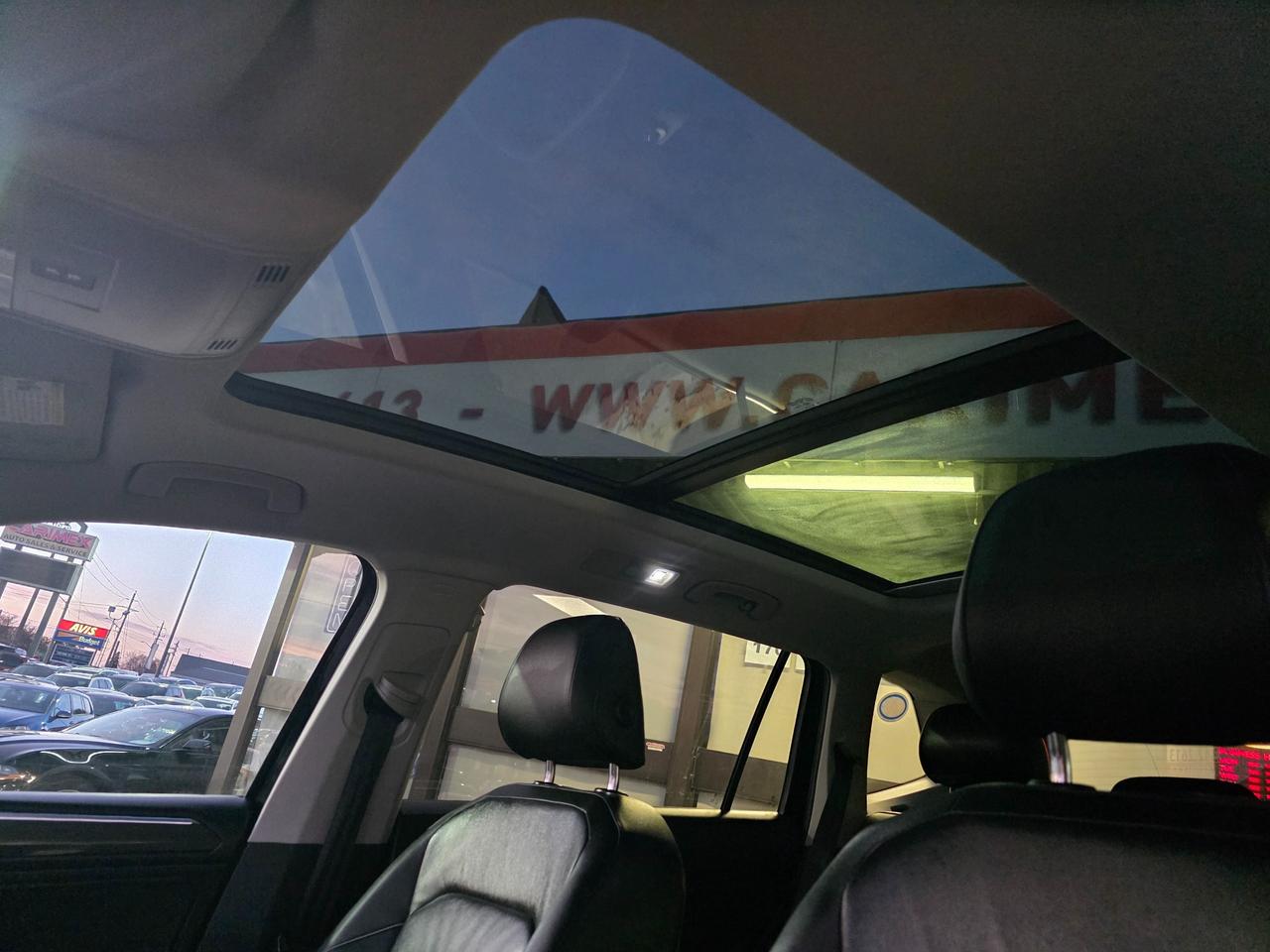 2019 Volkswagen Tiguan Highline NAVI | Leather | Sunroof | Backup Camera | Heated Seats Photo