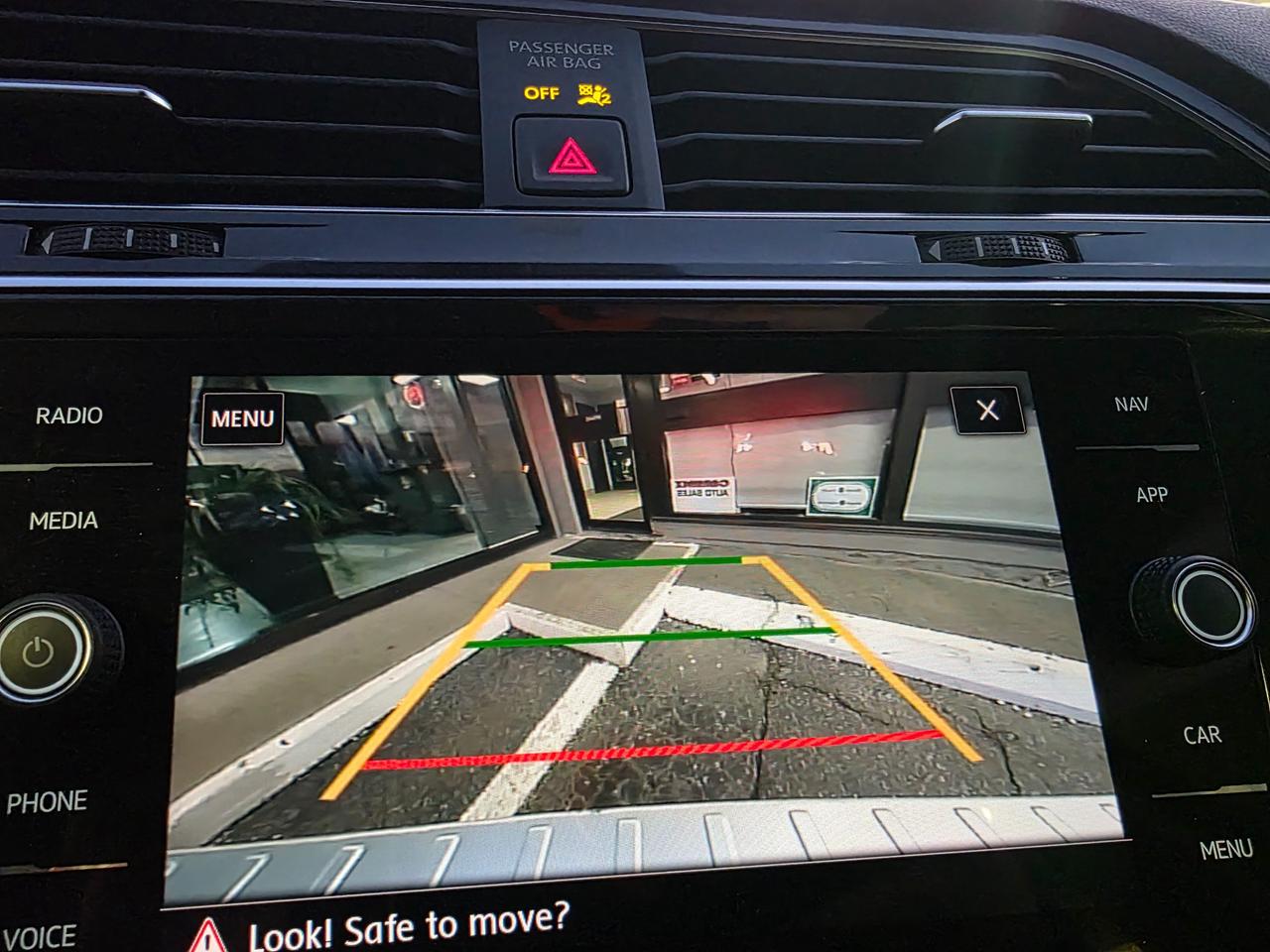 2019 Volkswagen Tiguan Highline NAVI | Leather | Sunroof | Backup Camera | Heated Seats Photo