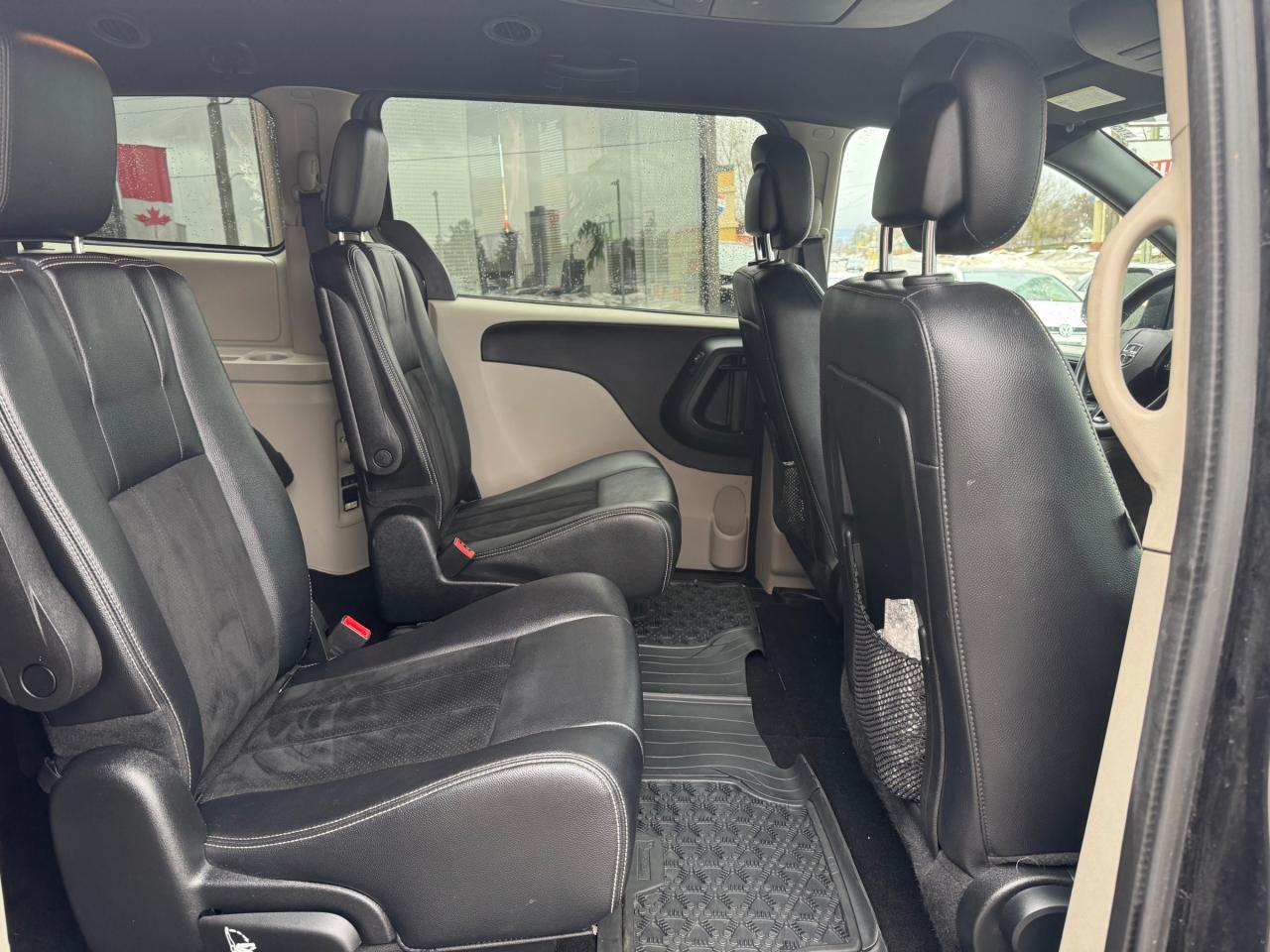 2016 Dodge Grand Caravan SE/SXT Backup Camera | Leather | Power Sliding Doors Photo