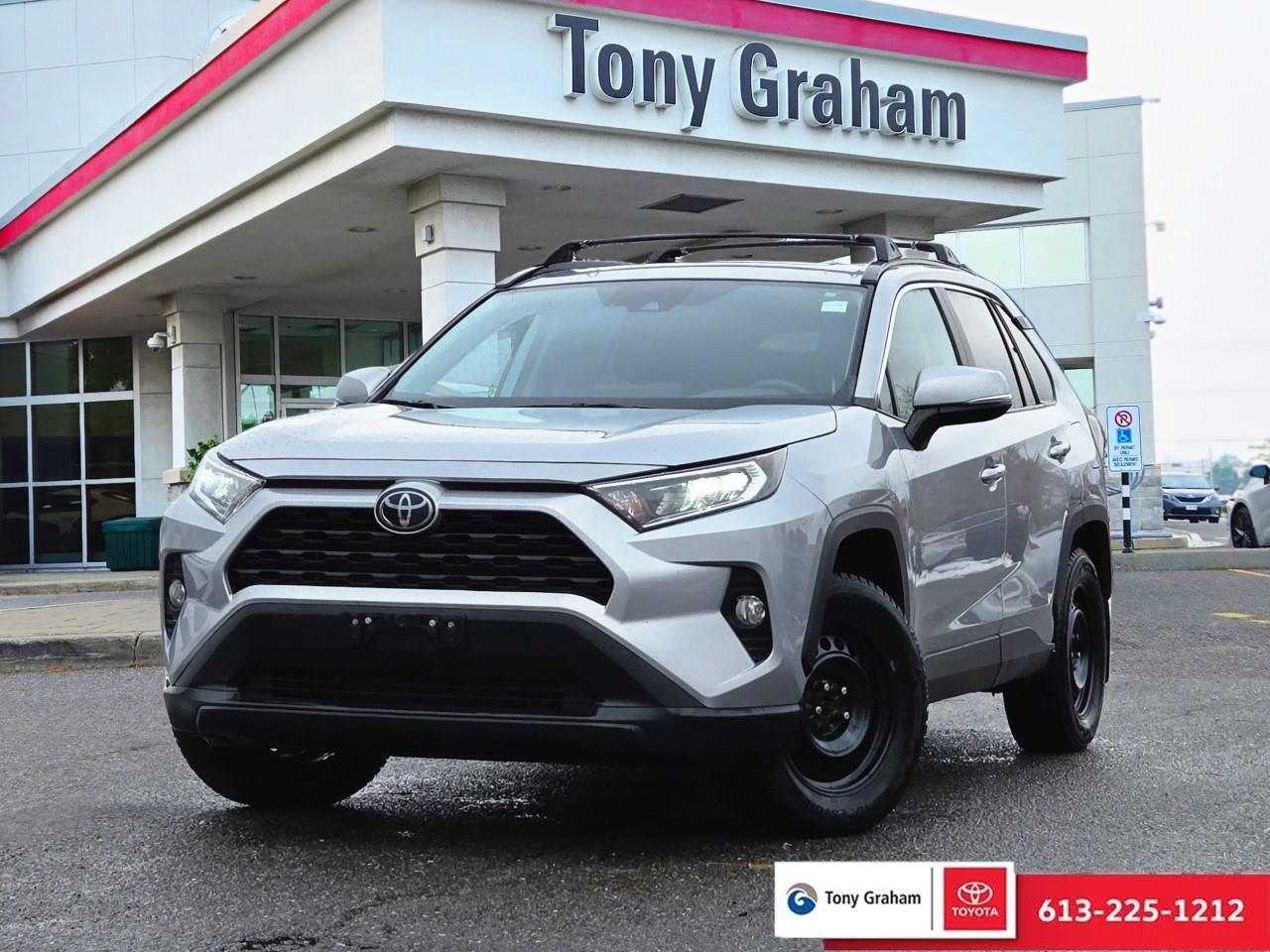 2020 Toyota RAV4 XLE Premium Package Photo0