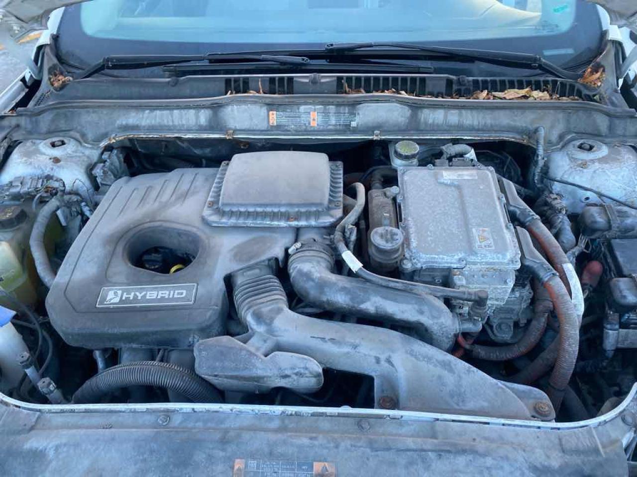 2015 Ford Fusion S Hybrid Photo