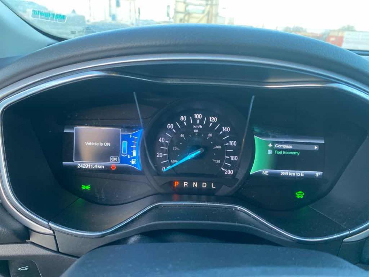 2015 Ford Fusion S Hybrid Photo