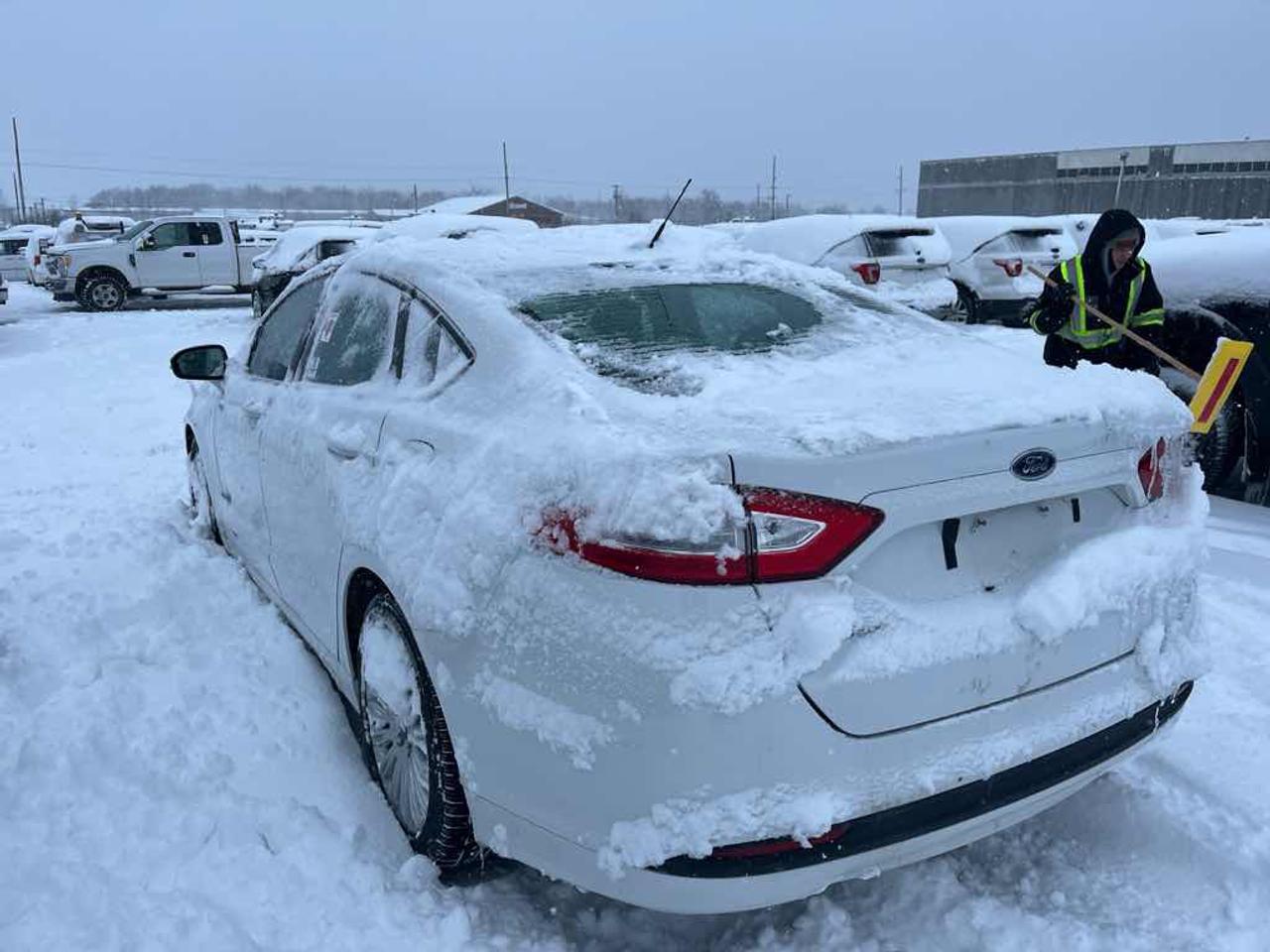 2013 Ford Fusion SE Hybrid Photo