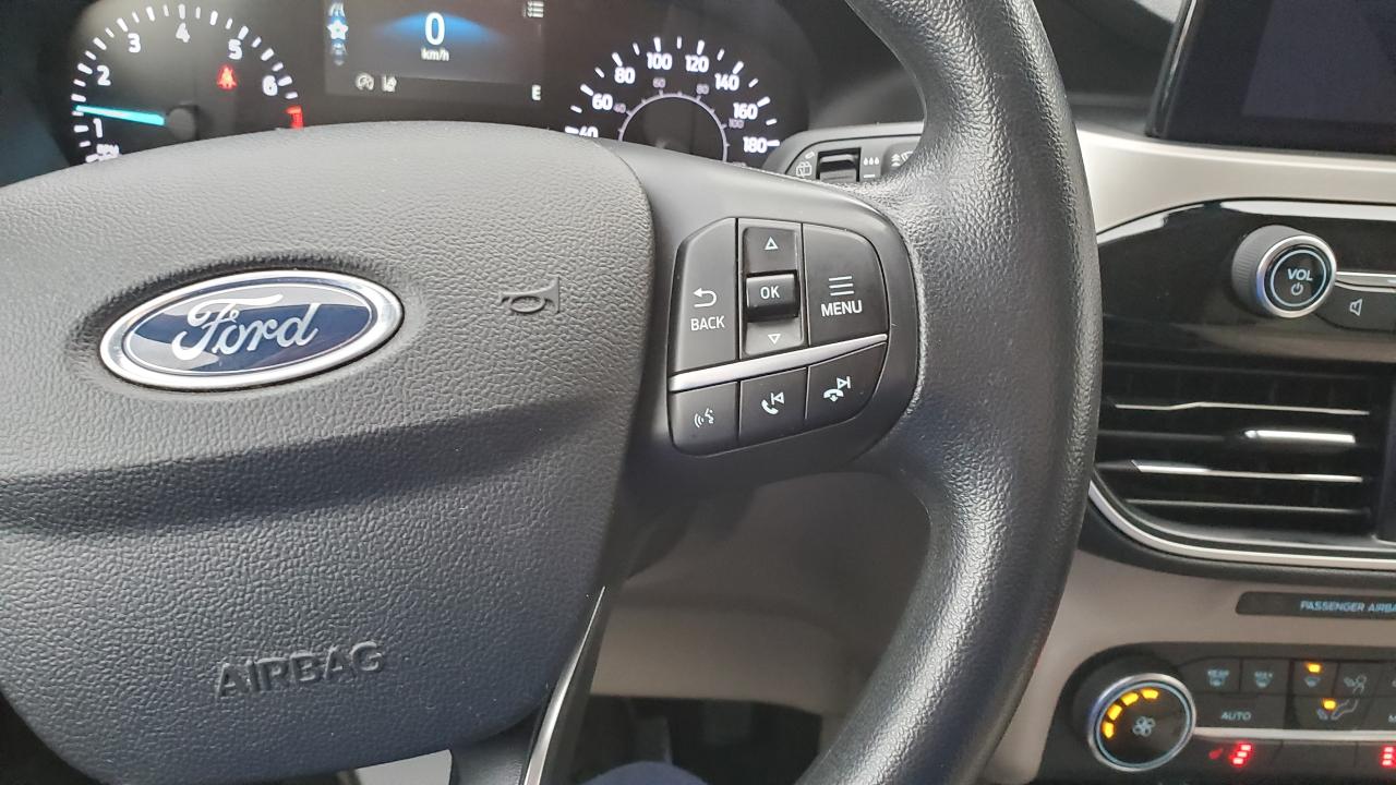 2020 Ford Escape SE FWD-"NO TAX SALE-MAX $2000-LTD TIME ONLY" Photo