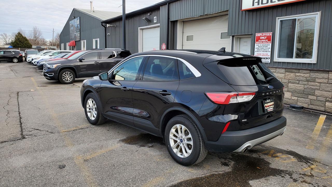 2020 Ford Escape SE FWD-"NO TAX SALE-MAX $2000-LTD TIME ONLY" - Photo #3