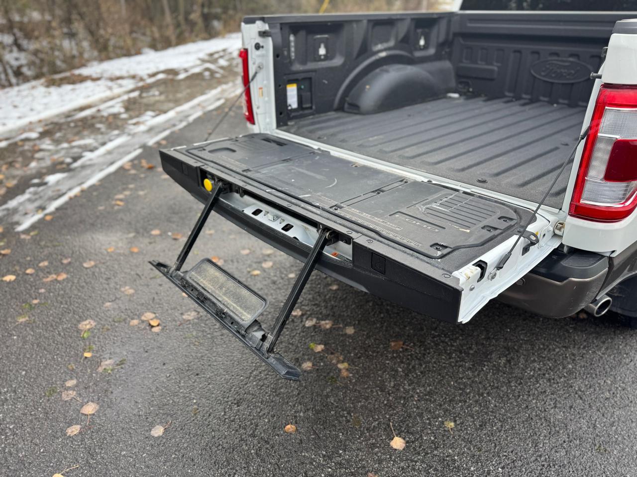 2022 Ford F-150 King Ranch Full-Hybrid One Owner | Clean Carfax - Photo #18