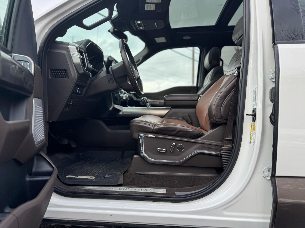 2022 Ford F-150 King Ranch Full-Hybrid One Owner | Clean Carfax - Photo #27