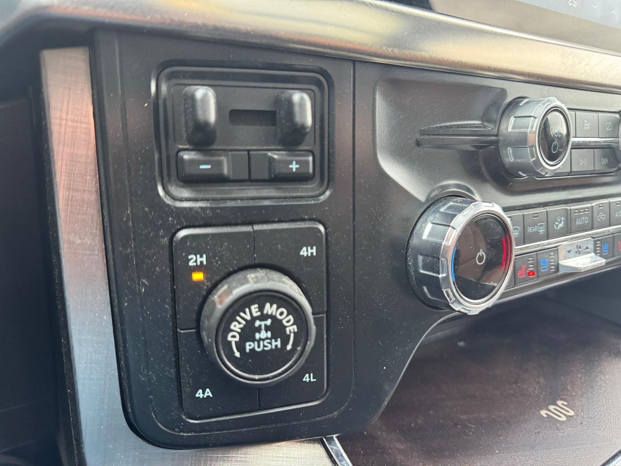 2022 Ford F-150 King Ranch Full-Hybrid One Owner | Clean Carfax - Photo #39