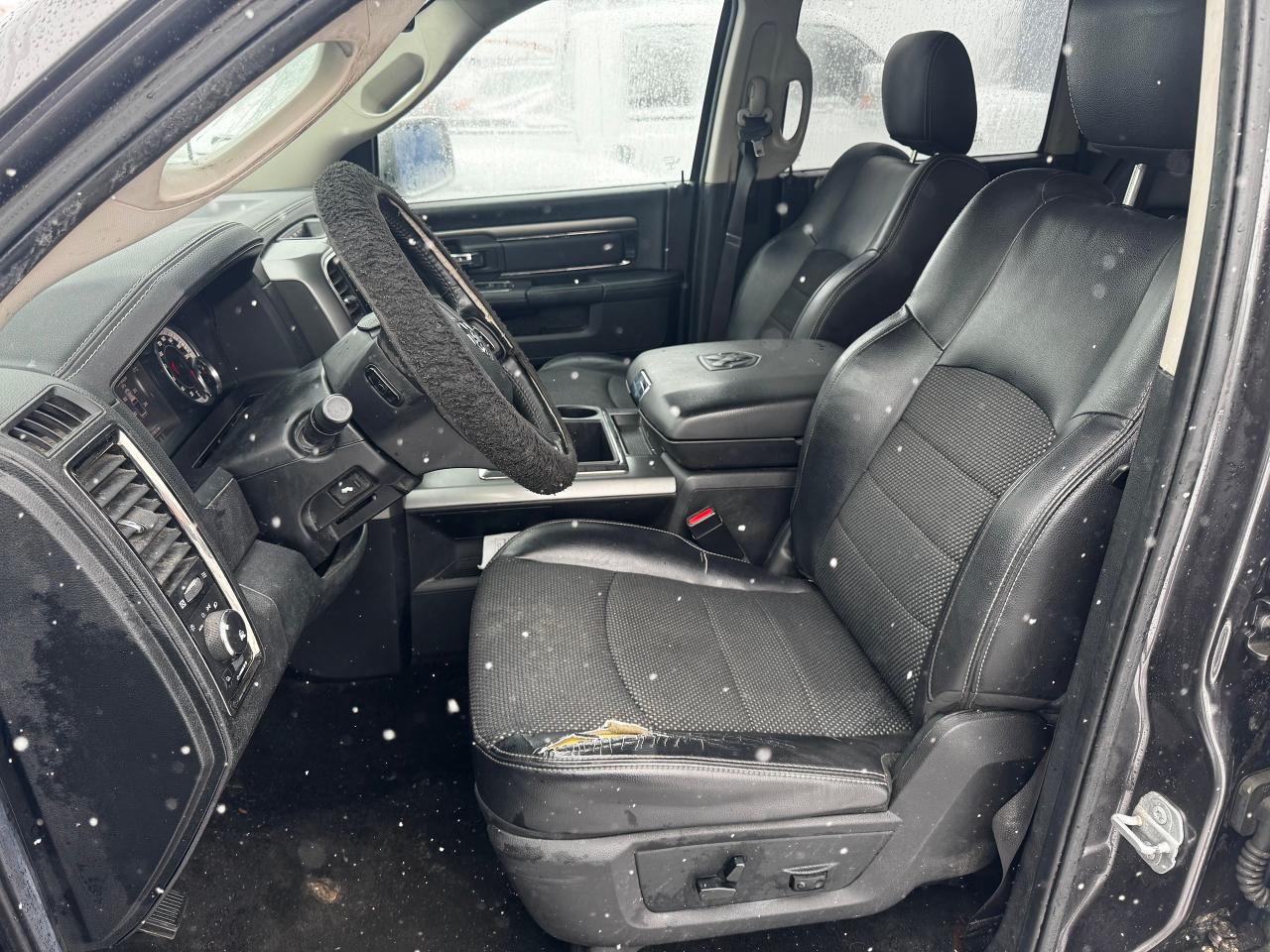 2015 RAM 1500 SPORT Photo