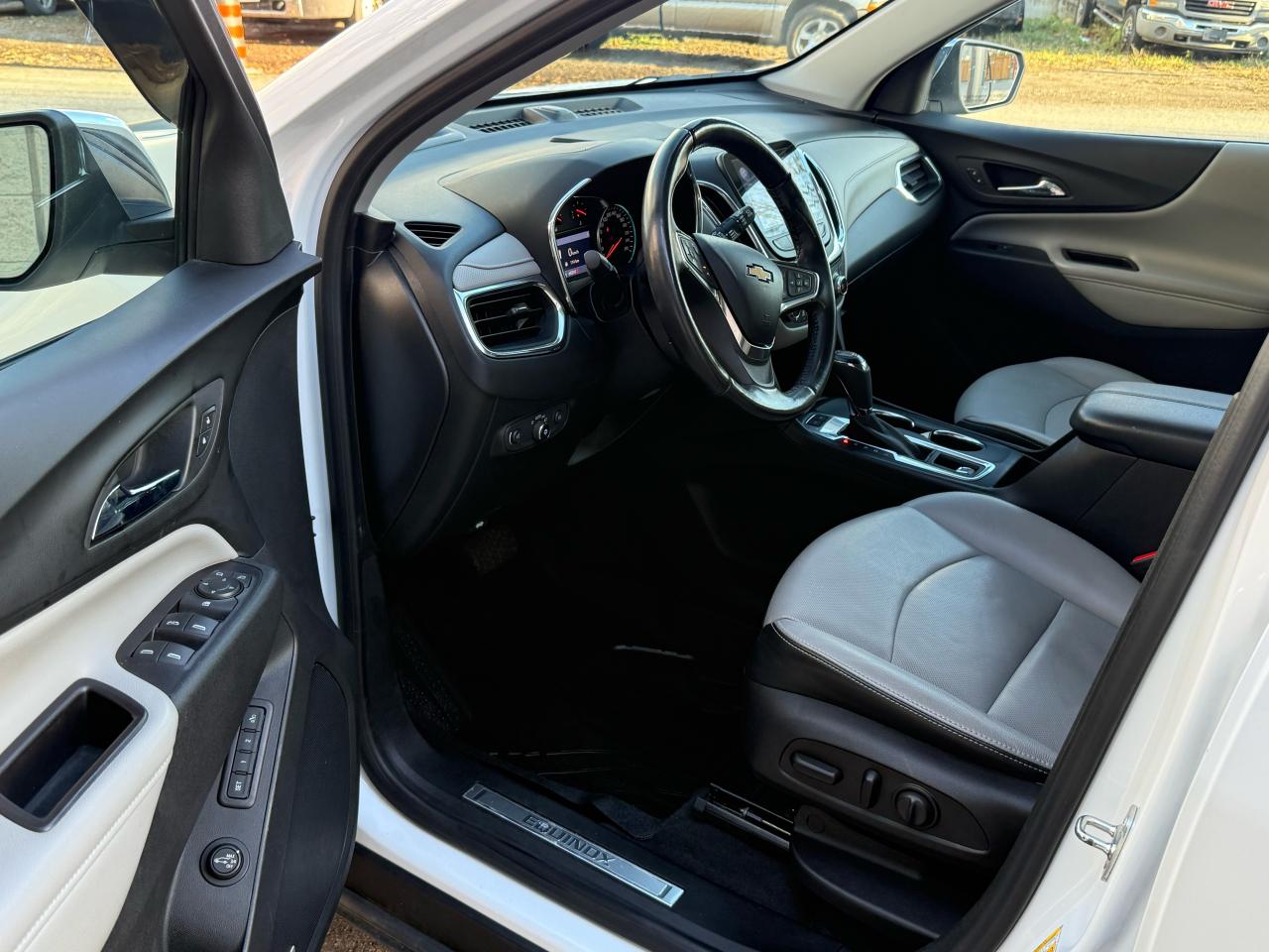 2020 Chevrolet Equinox Premier Photo4