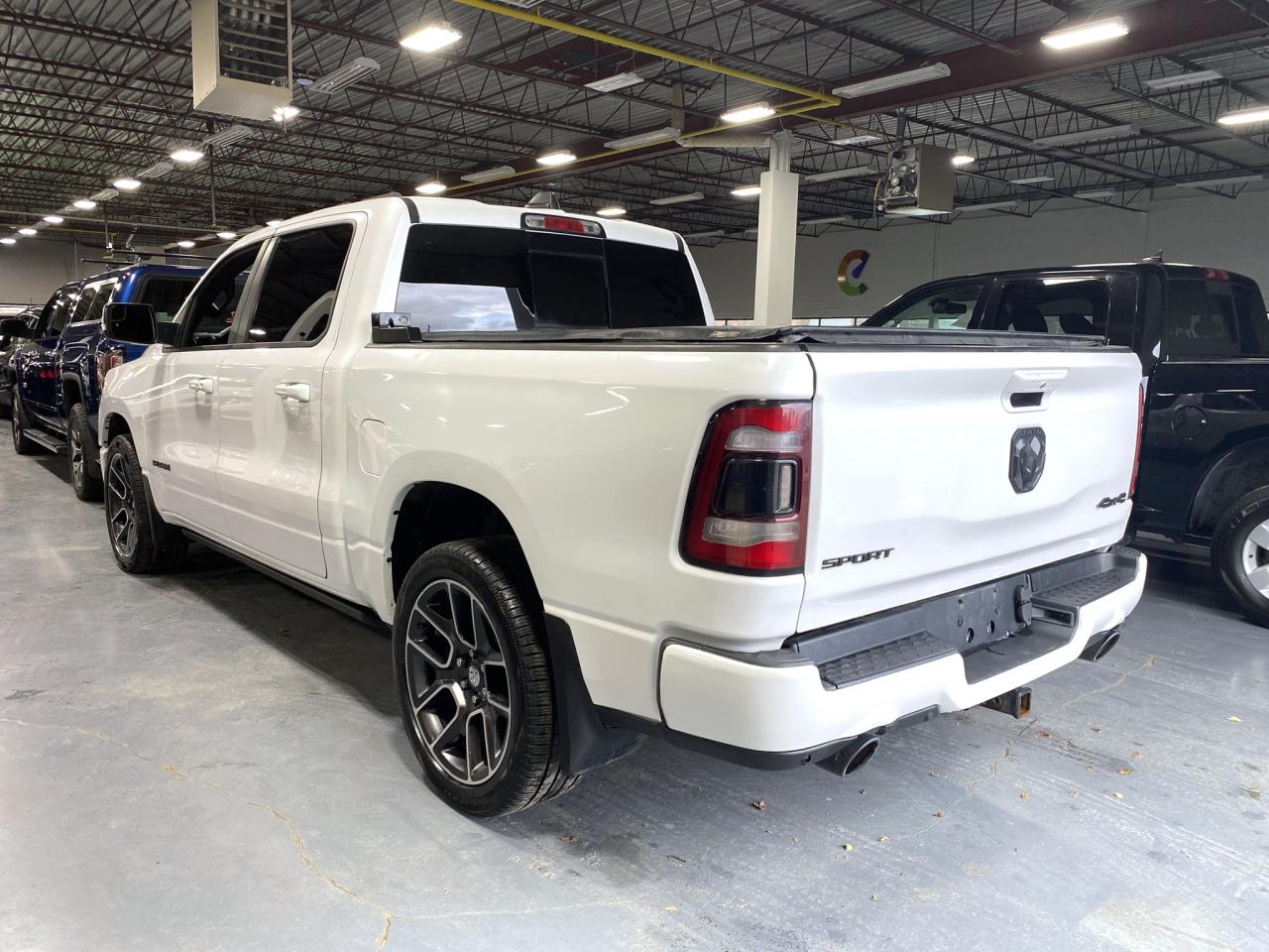 2020 RAM 1500 SPORT 4X4 CREW CAB 5'7" BOX Photo2