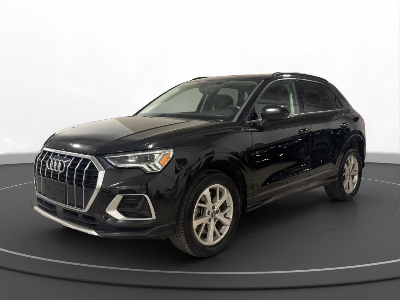 2021 Audi Q3 Komfort Photo0
