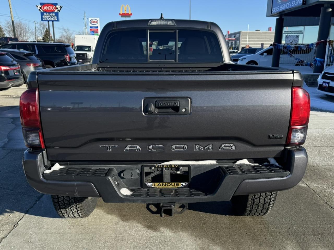 2018 Toyota Tacoma SR5 Photo