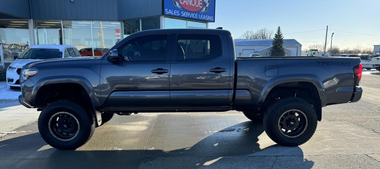 2018 Toyota Tacoma SR5 Photo