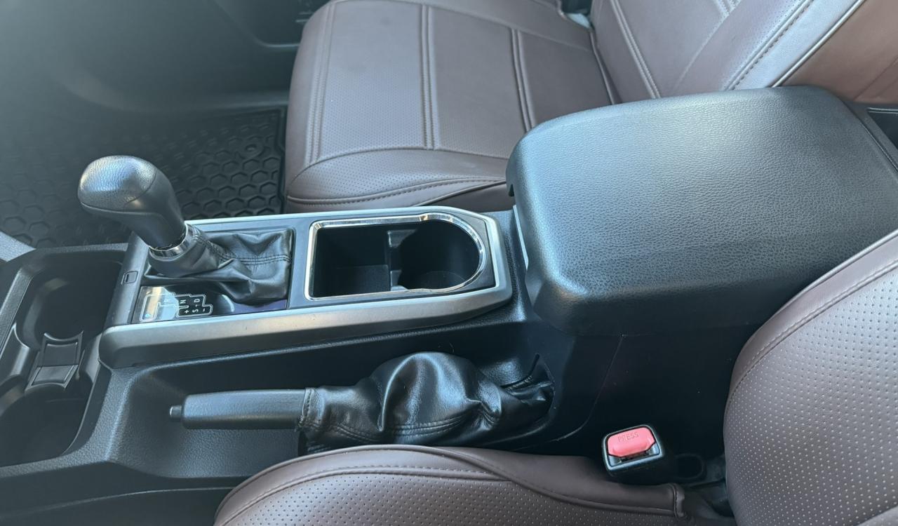 2018 Toyota Tacoma SR5 Photo