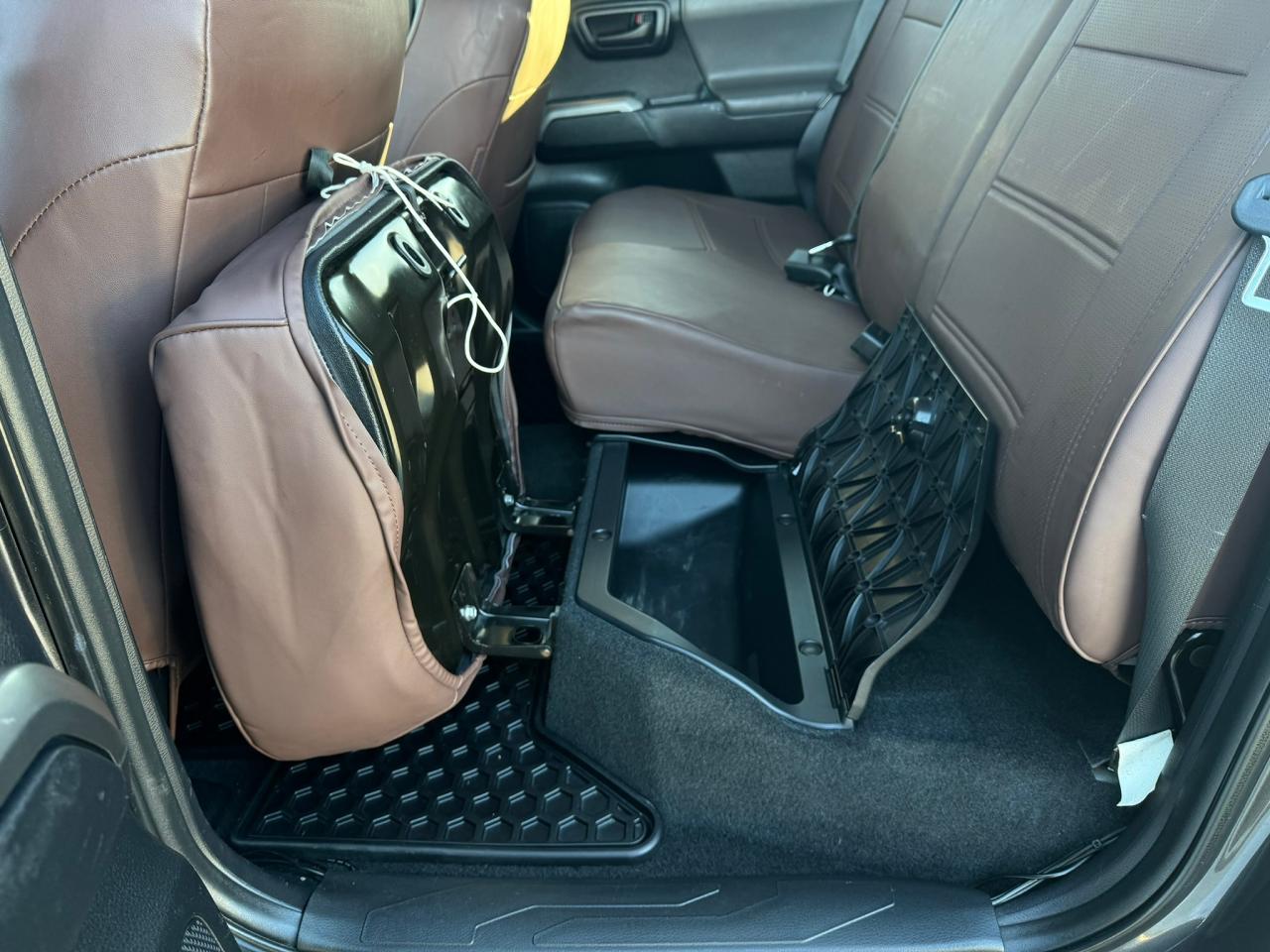 2018 Toyota Tacoma SR5 Photo