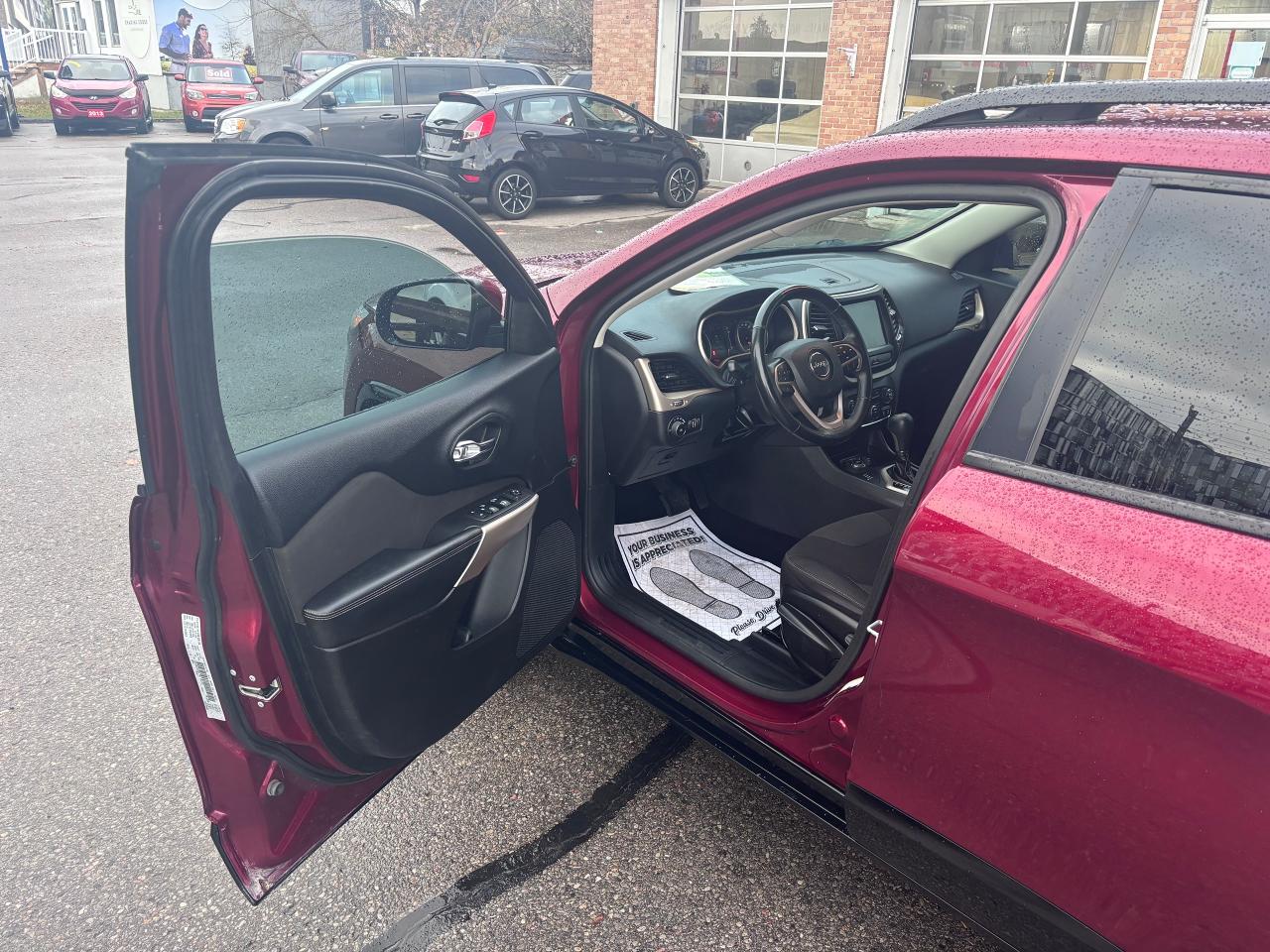 2018 Jeep Cherokee 4X4 LOADED GREAT PRICE!! - Photo #15