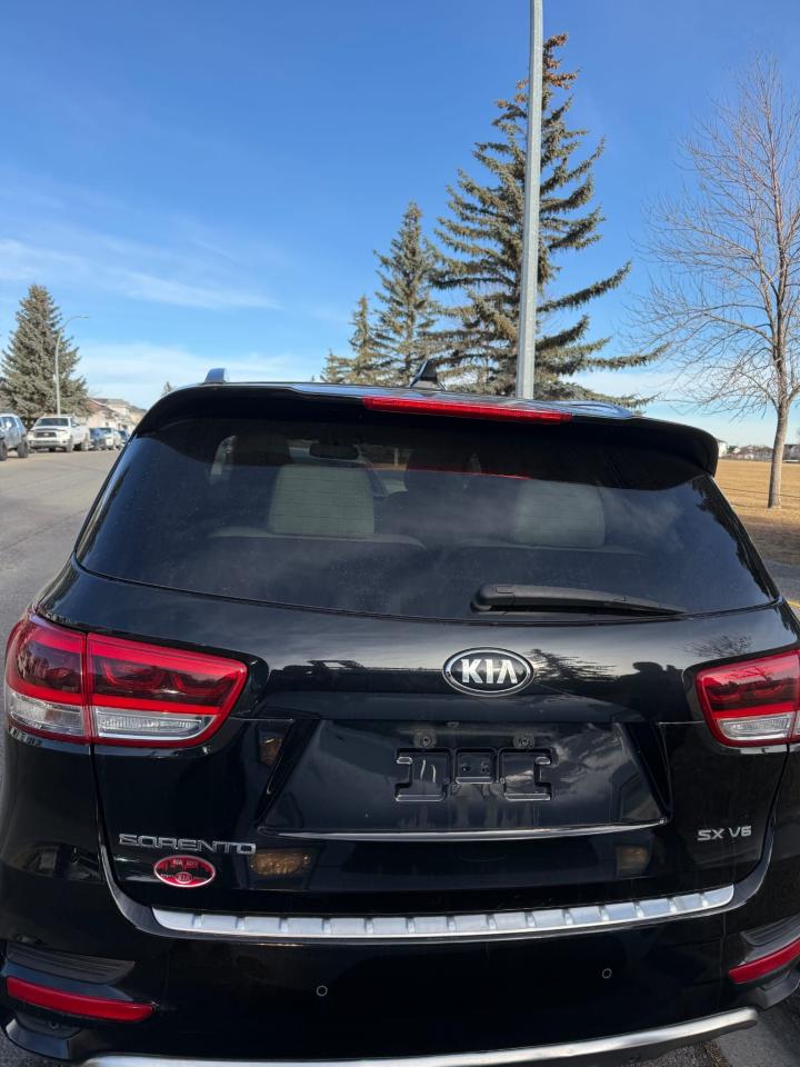 2016 Kia Sorento 3.3L SX - Photo #5