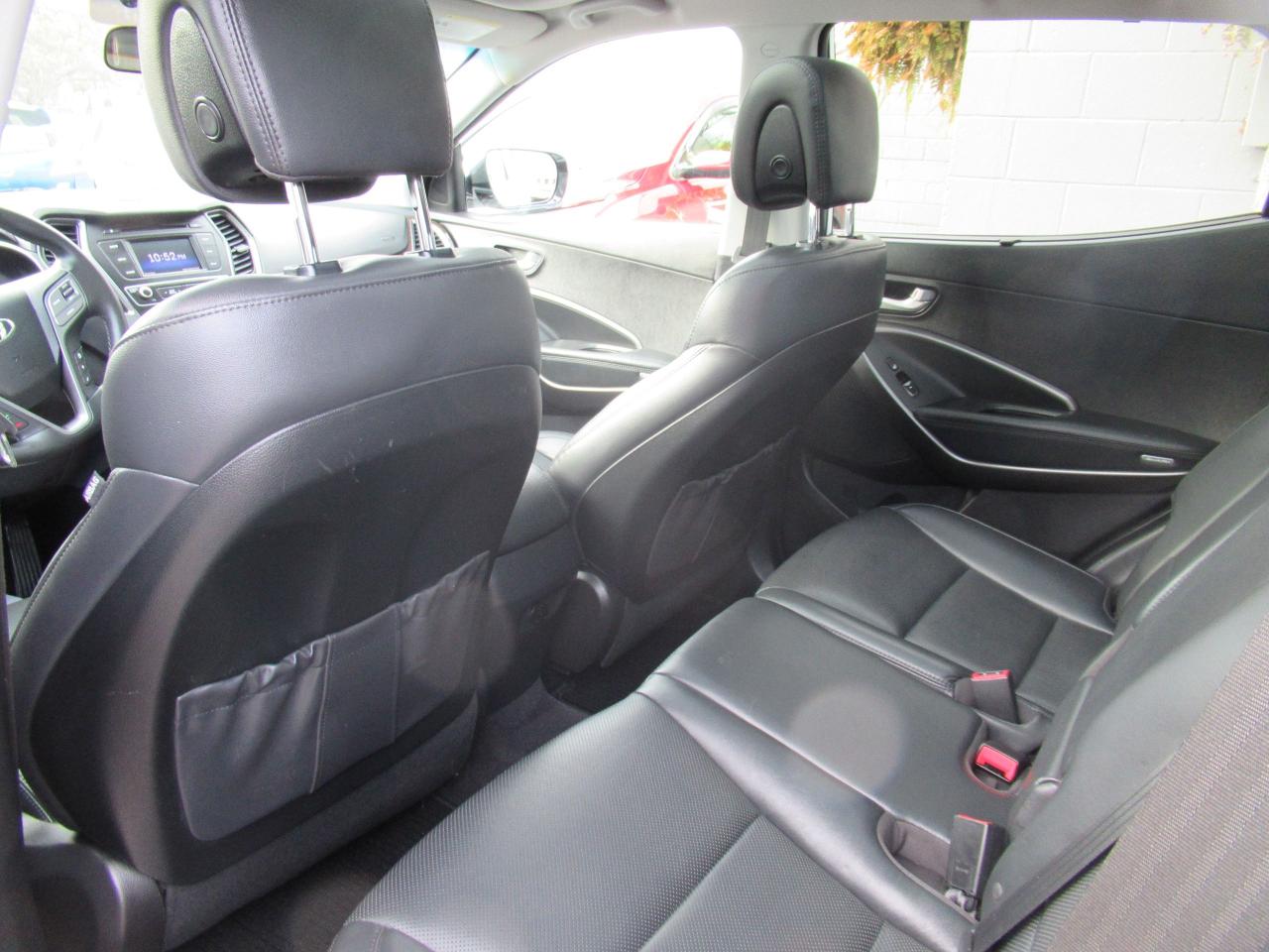 2017 Hyundai Santa Fe Sport AWD 4dr 2.0T SE - Photo #6