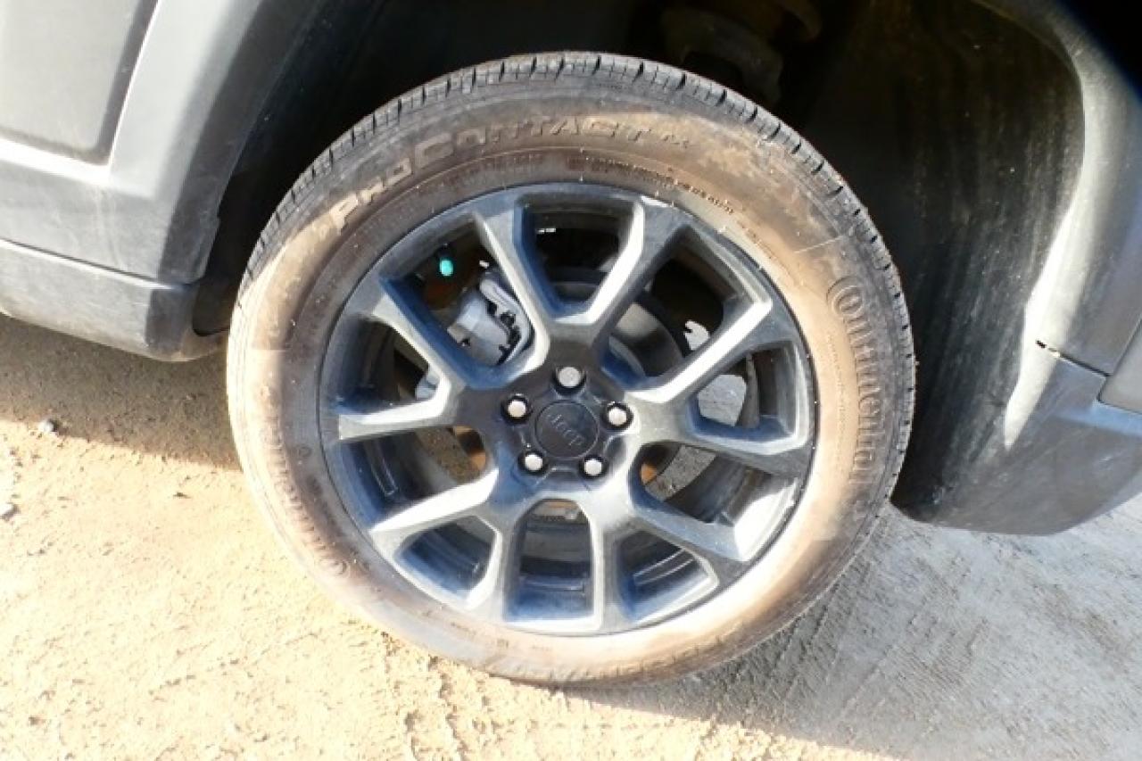 2024 Jeep Compass Altitude 4x4 w/Htd Leather, pano S/R, NAV, BUC - Photo #19